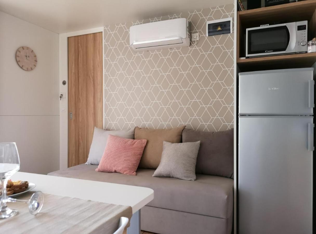 J & R Mobile Homes บีโอกราดนาโมรู ภายนอก รูปภาพ
