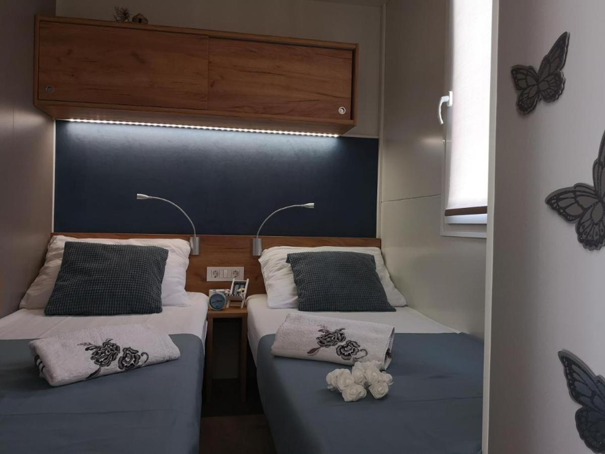 J & R Mobile Homes บีโอกราดนาโมรู ภายนอก รูปภาพ